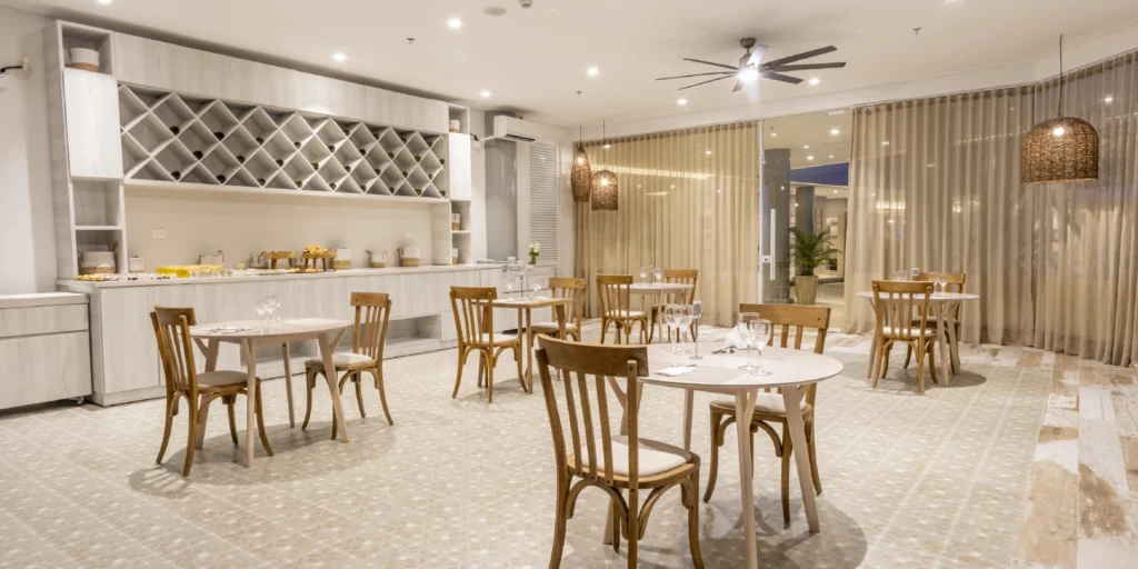 Conoce Hotel Grand Sirenis - foto 1 de 22
